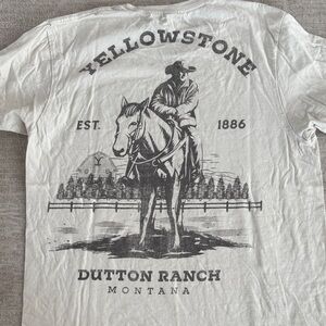 Yellowstone Dutton Ranch Graphic T-Shirt - White - Unisex Medium